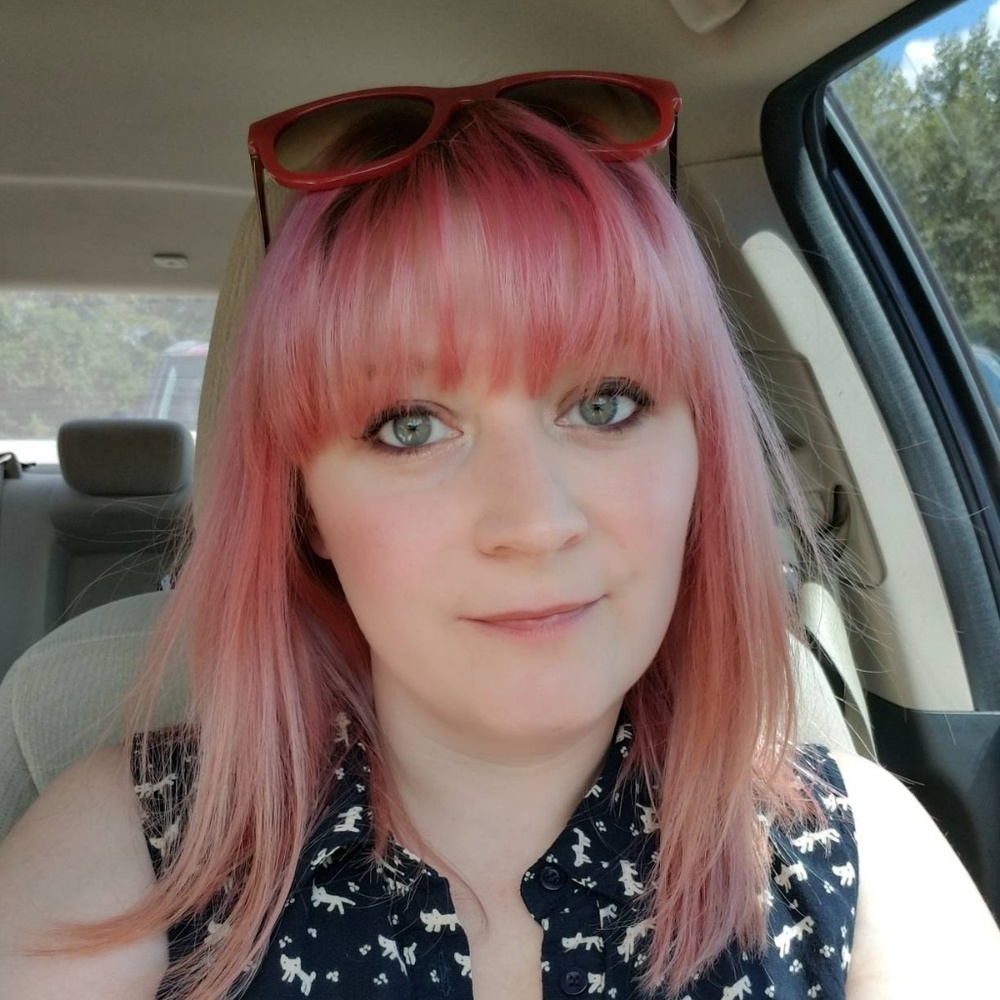 Meet your Posher, Danielle